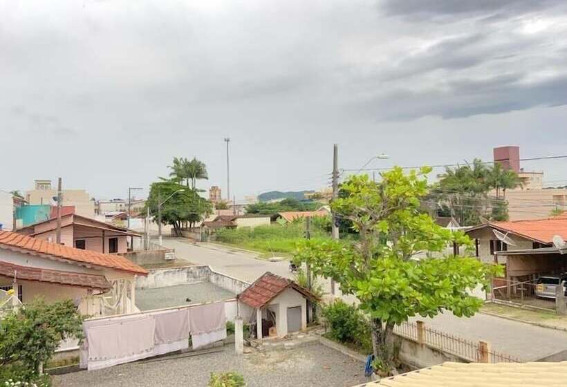 پانسیون Pousada Villa Sambaqui