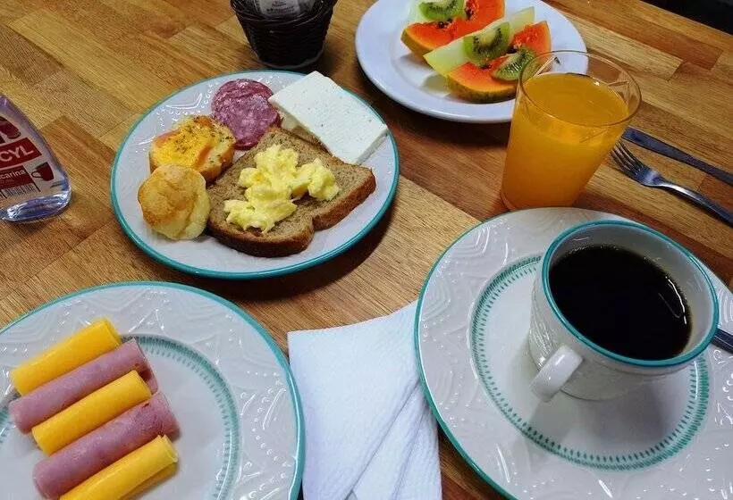 ペンション Pousada Villa Sambaqui