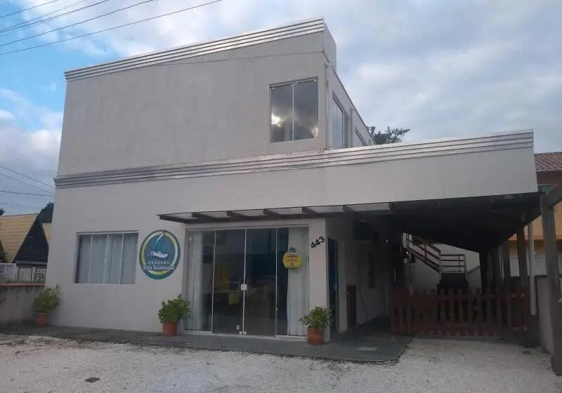 پانسیون Pousada Villa Sambaqui
