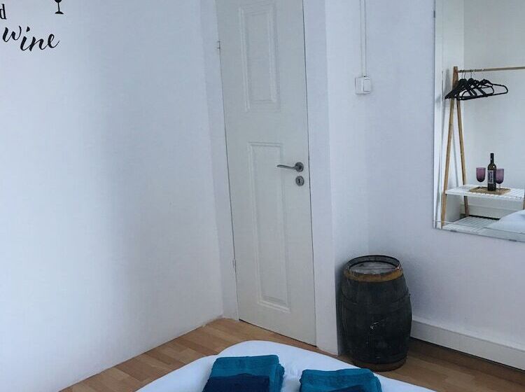 پانسیون Wine Inn Cascais Guesthouse