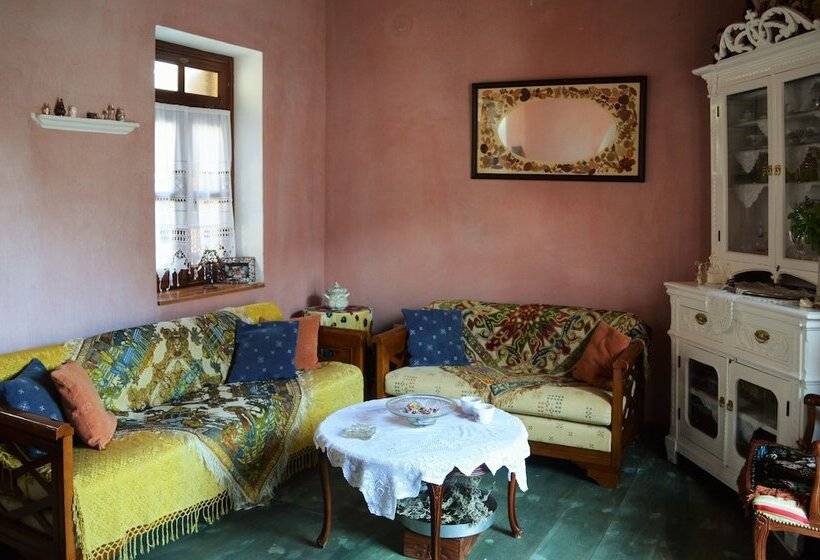 Traditional Karpathian Home With Panoramic View