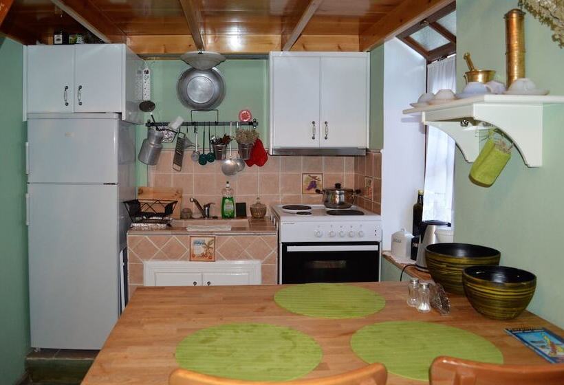 Traditional Karpathian Home With Panoramic View