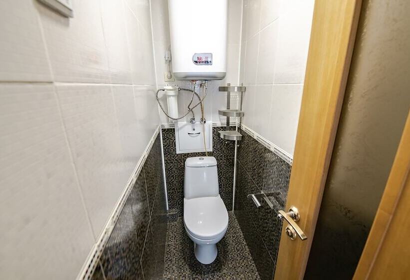 Apartment On Leonova 21a