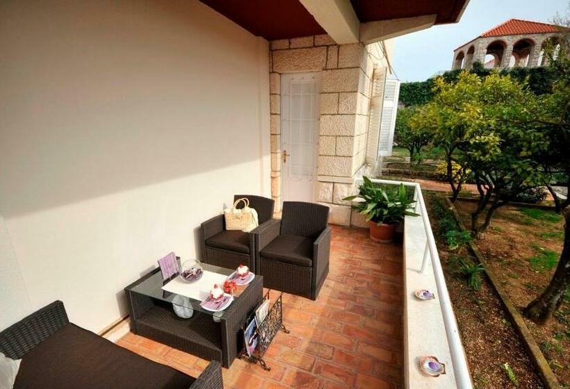 Apartments Villa Falkoni