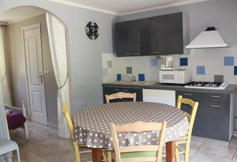 Aamiaismajoitus (B&B) Belle Maison De Montagne