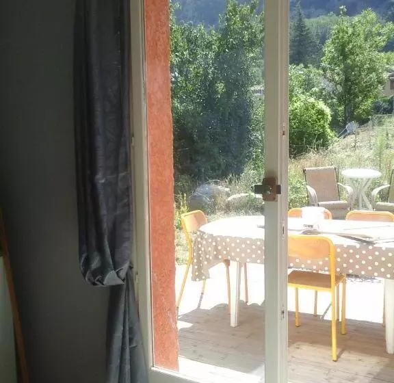 Aamiaismajoitus (B&B) Belle Maison De Montagne