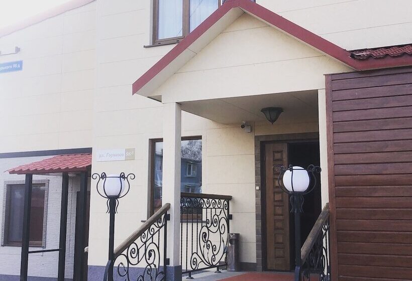 مبيت وإفطار Mini Hotel Na Gorkovo