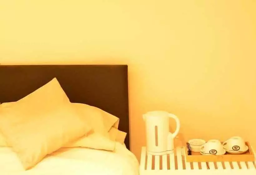 Aparthotel Glovers Court