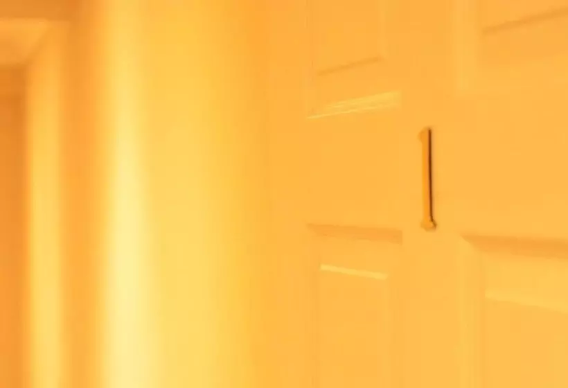 Aparthotel Glovers Court