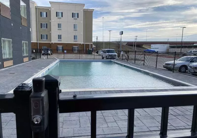 Hotelli Country Inn & Suites By Radisson, Oklahoma City Bricktown, Ok