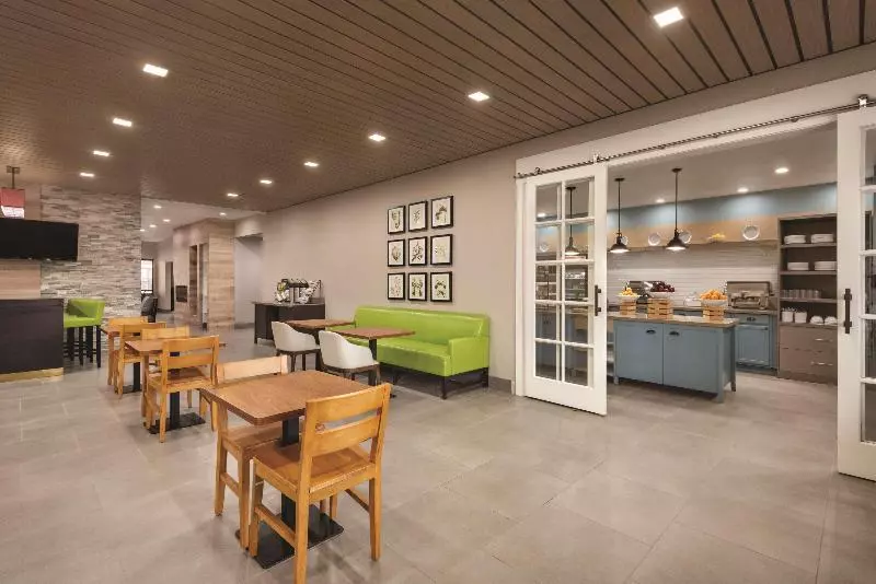 Hotelli Country Inn & Suites By Radisson, Oklahoma City Bricktown, Ok