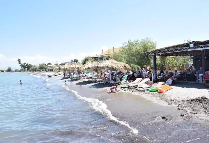 ペンション Petrakis Beach