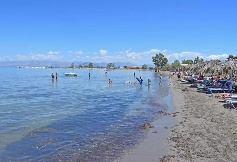 ペンション Petrakis Beach
