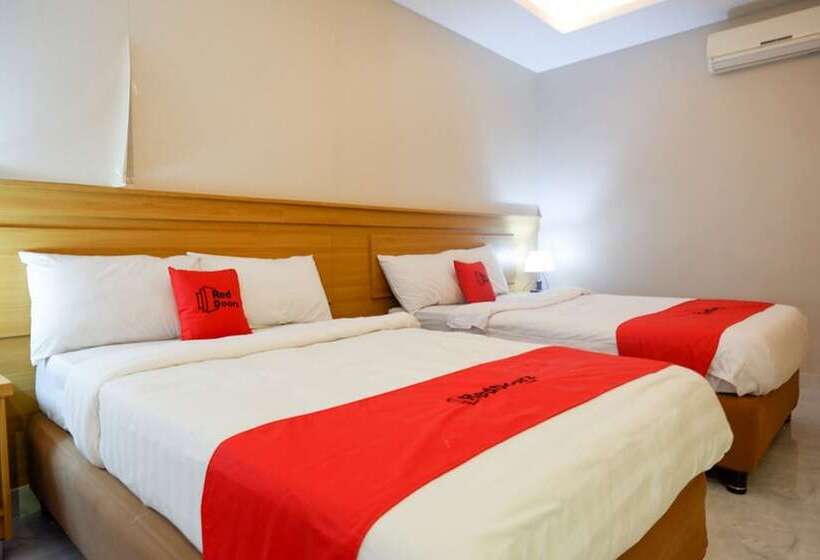 Пансион Reddoorz Plus At Hotel Srikandi Kendari