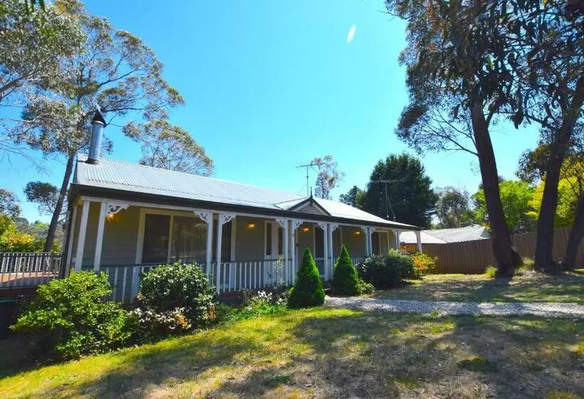 Rocky Mountain Cottage