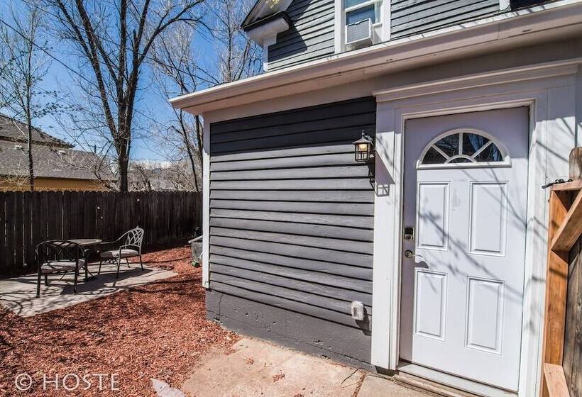 3 Br Beautifully Restored 1890`s Homedowntown