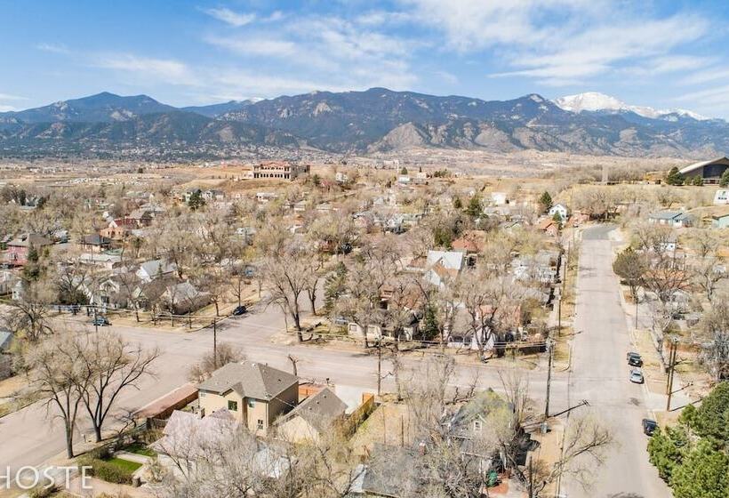 3 Br Beautifully Restored 1890`s Homedowntown