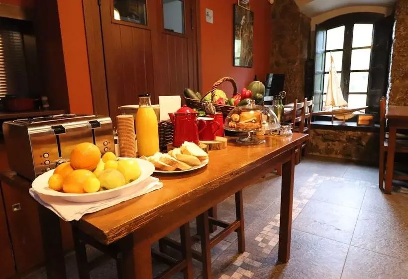 Albergue De Arrojo