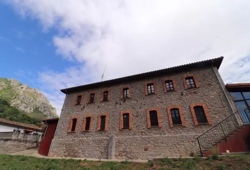 Albergue De Arrojo