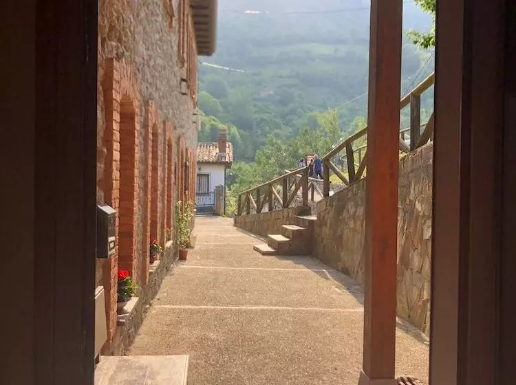 Albergue De Arrojo