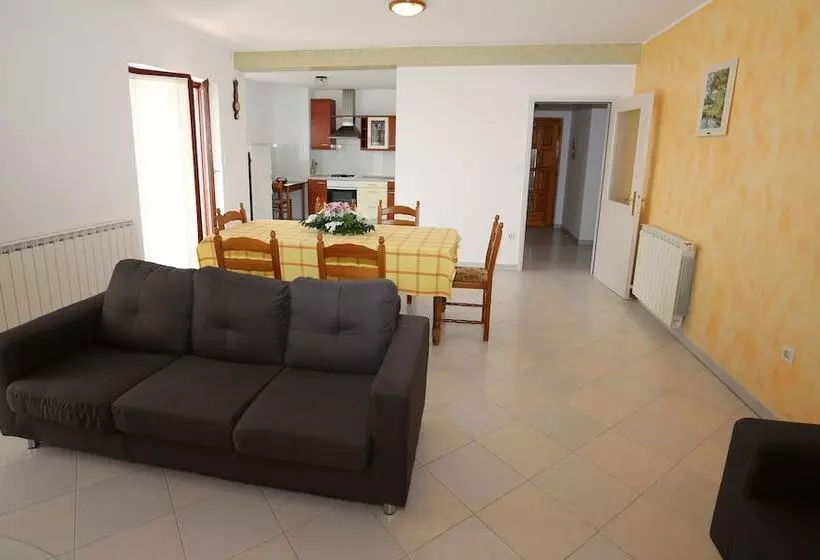 Apartment Davorka