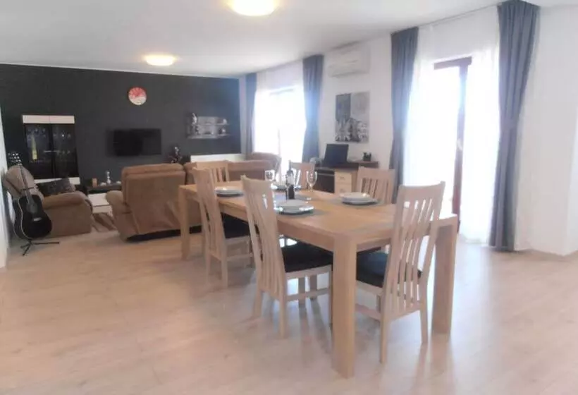 Apartment Davorka