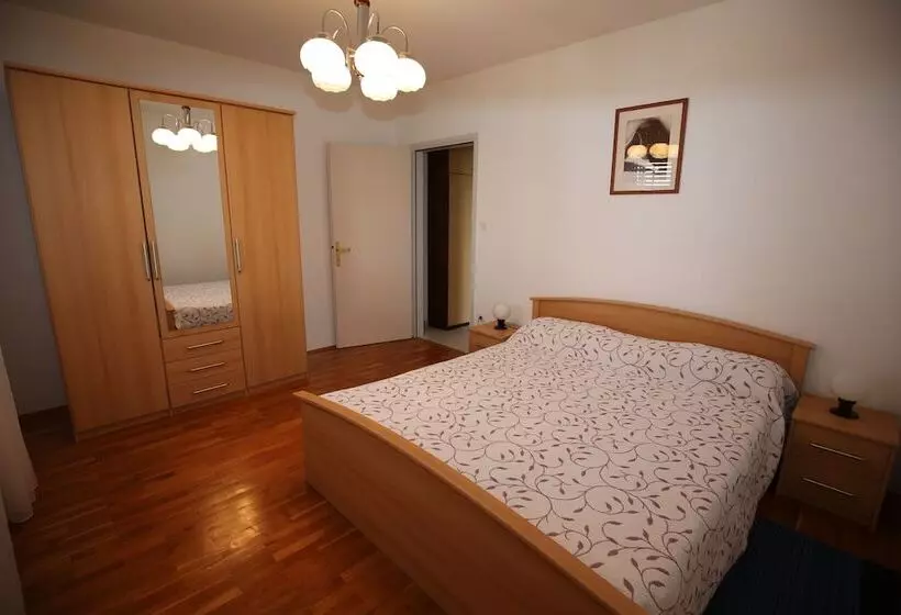 Apartment Davorka