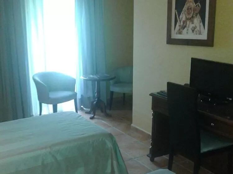 簡易ホテル Hospedería Santuario Virgen De La Cabeza