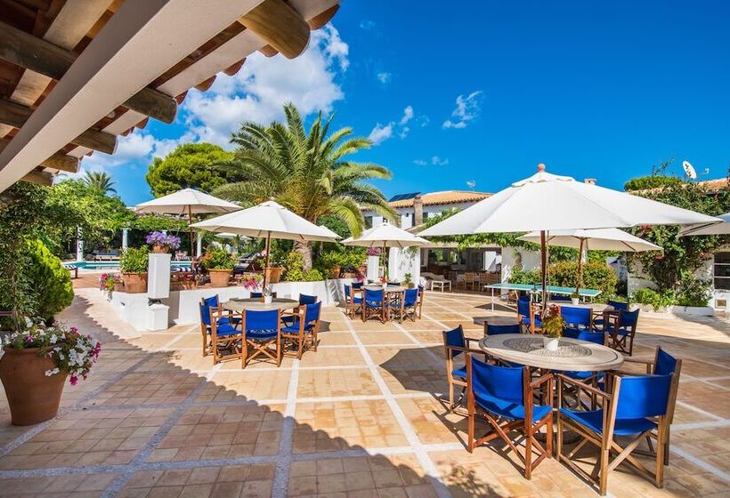 مسافرخانه The Sea Club