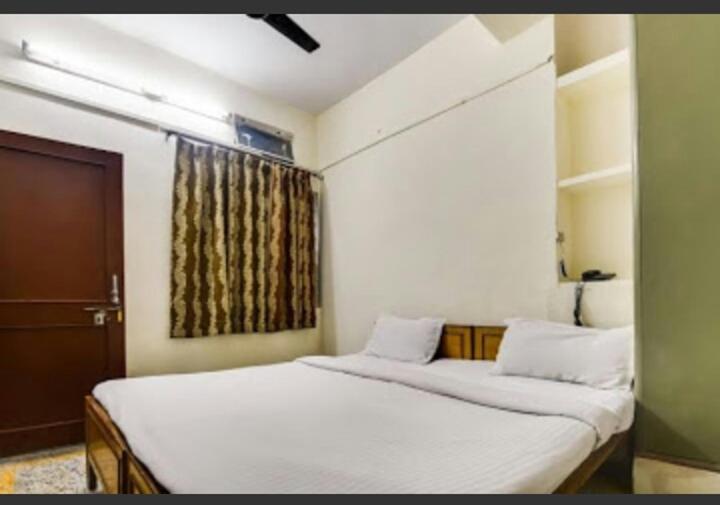 Hotel Spot On 49335 Alwin