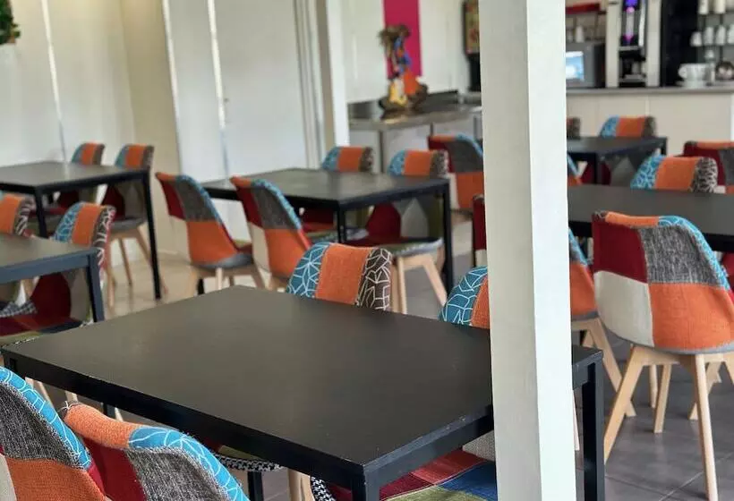 Fasthotel Roissy Cdg Sud Claye Souilly