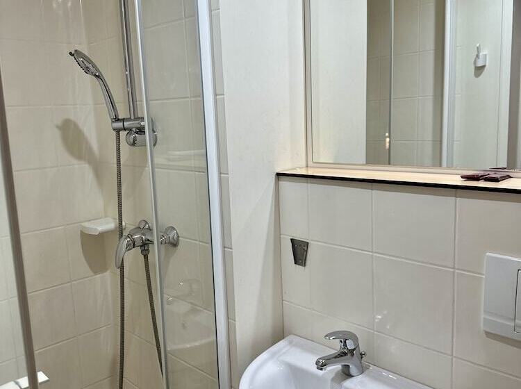 Fasthotel Roissy Cdg Sud Claye Souilly