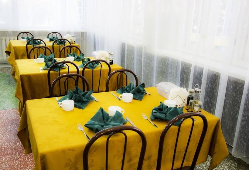 فندق Zvezdny Park