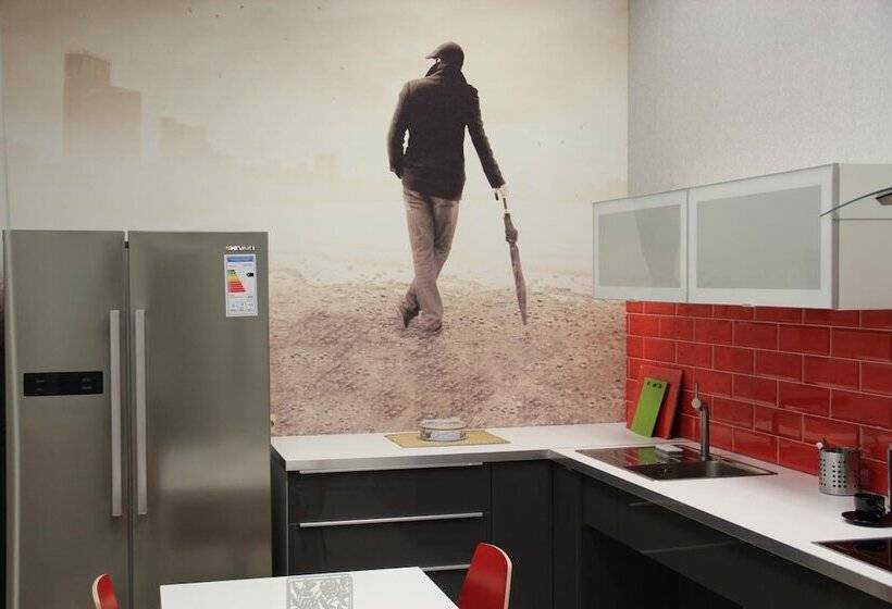 London Mini Hotel   Hostel