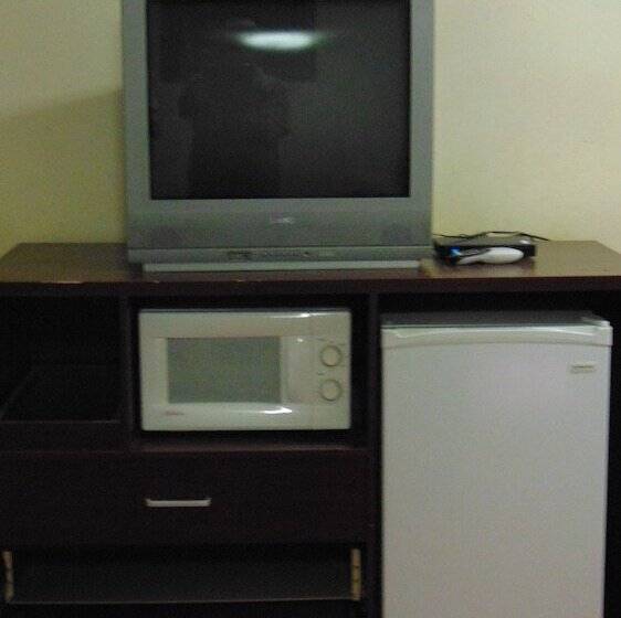 فندق على الطريق Heritage Budget Inn