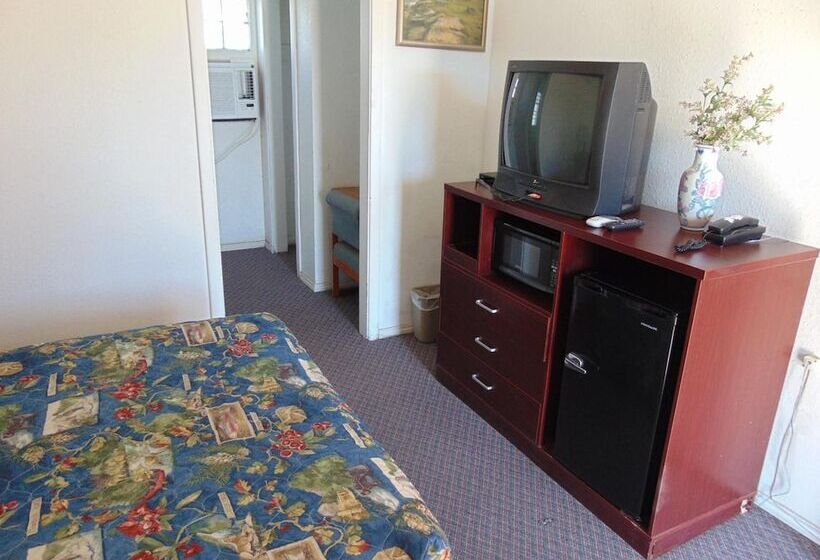 فندق على الطريق Heritage Budget Inn