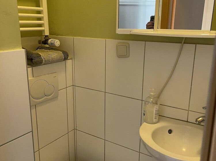 פנסיון Bed4you Gästehaus 1