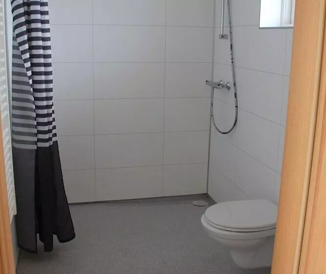 پانسیون Guesthouse Nypugardar