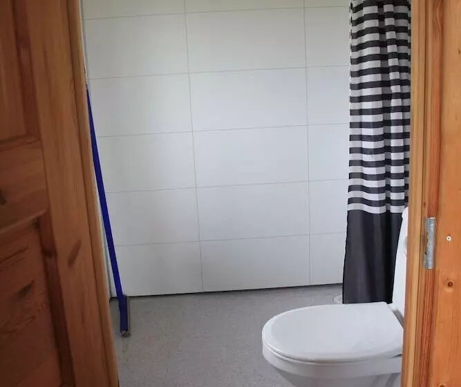 پانسیون Guesthouse Nypugardar