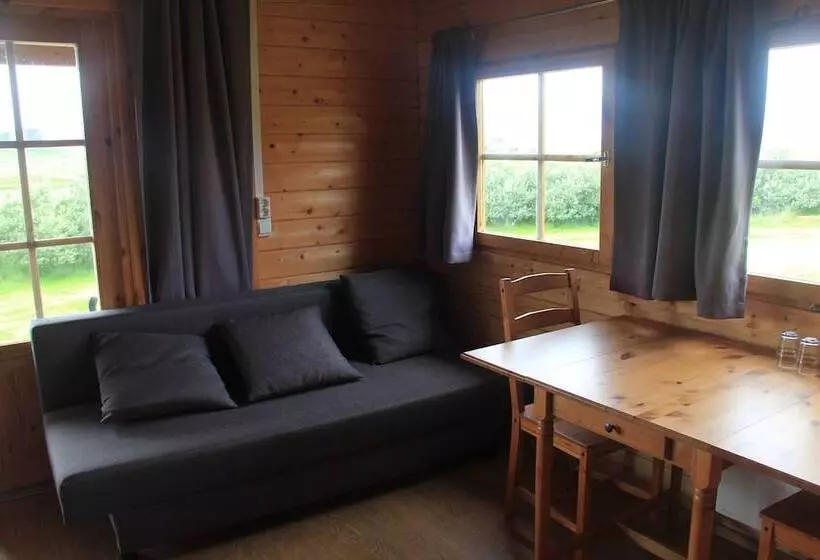 پانسیون Guesthouse Nypugardar