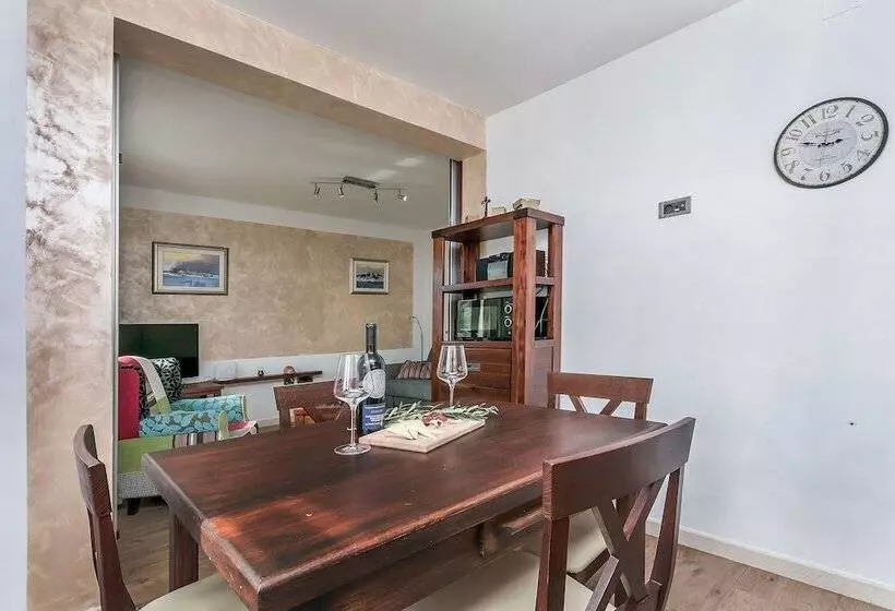 Villa Holiday Home Zvečanje