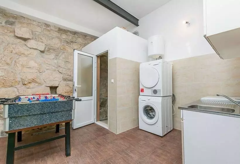 Villa Holiday Home Zvečanje