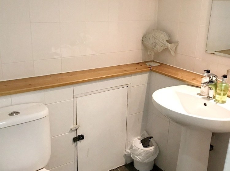 Bed and Breakfast Seabreeze Restaurant With Rooms