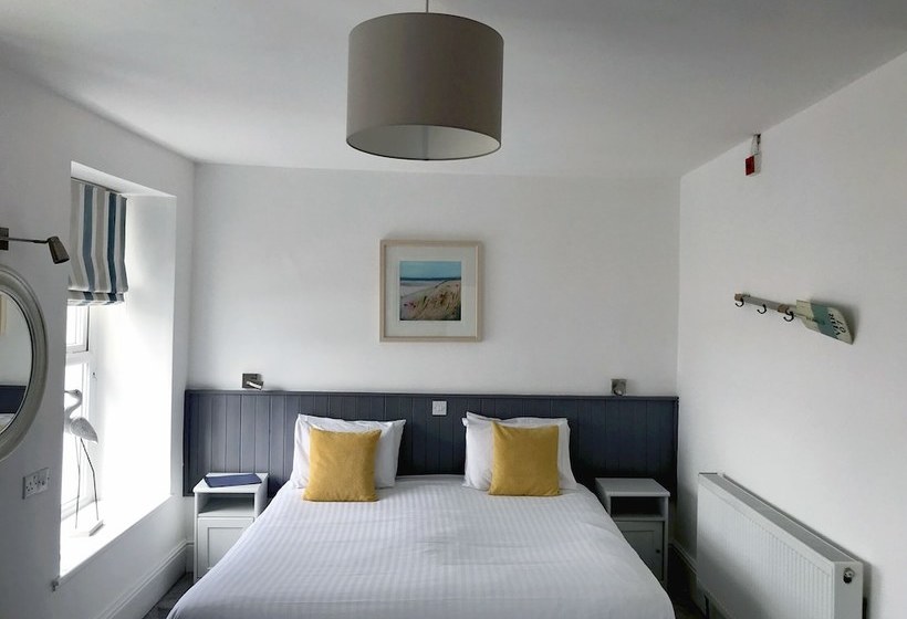 Bed and Breakfast Seabreeze Restaurant With Rooms