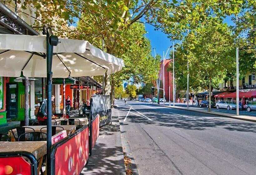 Class, Style And Location In Carlton