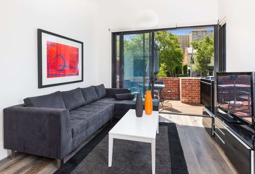 Class, Style And Location In Carlton