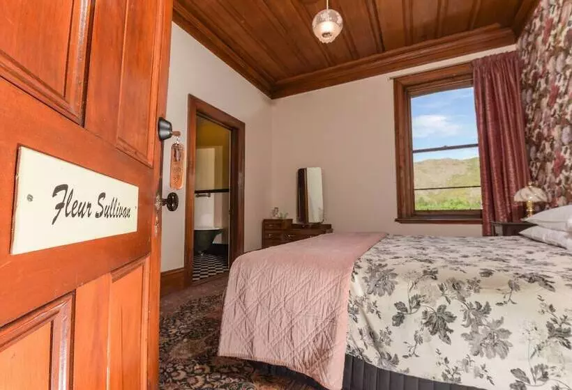 Hotelli Dunstan House