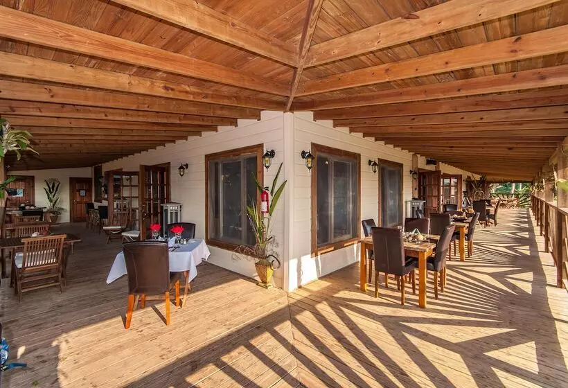 هتل Juntos Cottages