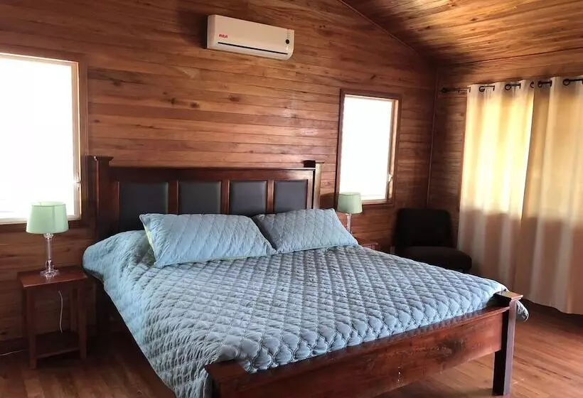 هتل Juntos Cottages