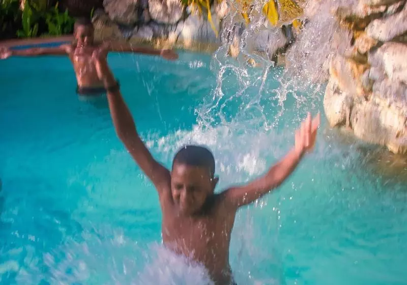 هتل Mermaid